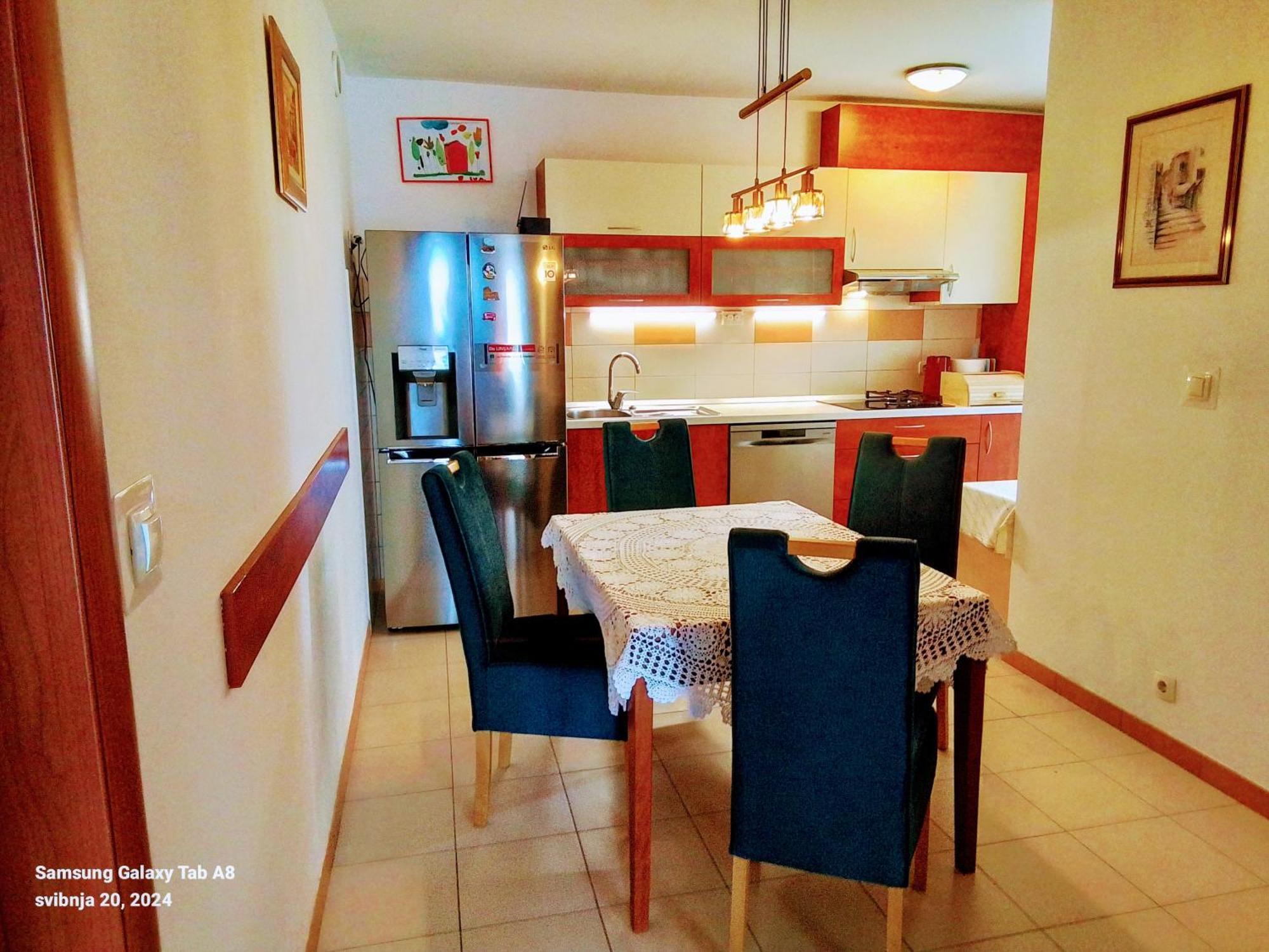 Apartment Vlatka Split Exterior photo